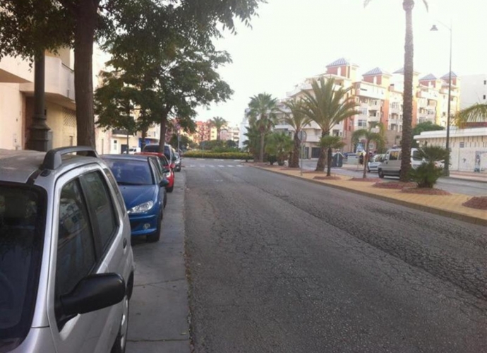 Commercial Shop en Estepona - 5