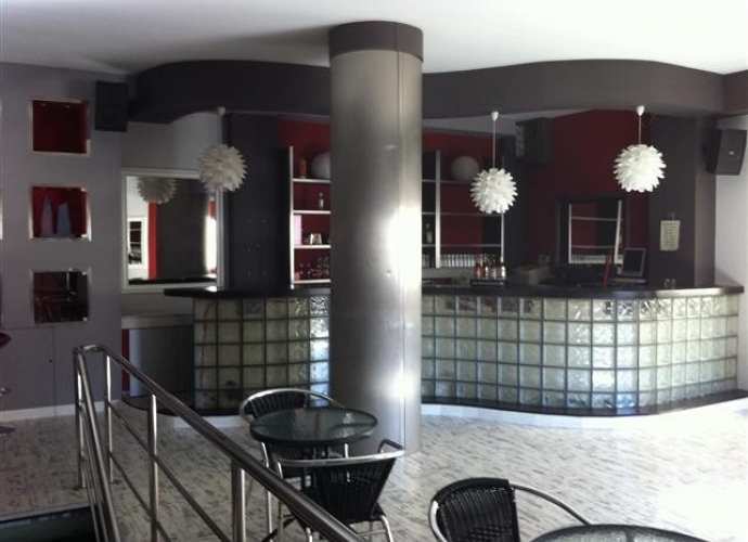 Commercial Bar en Estepona - 9