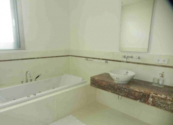 Villa Adosada en Sierra Blanca - 10