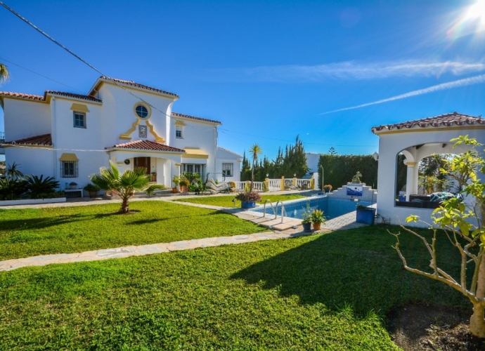 Villa Independiente en Estepona - 1