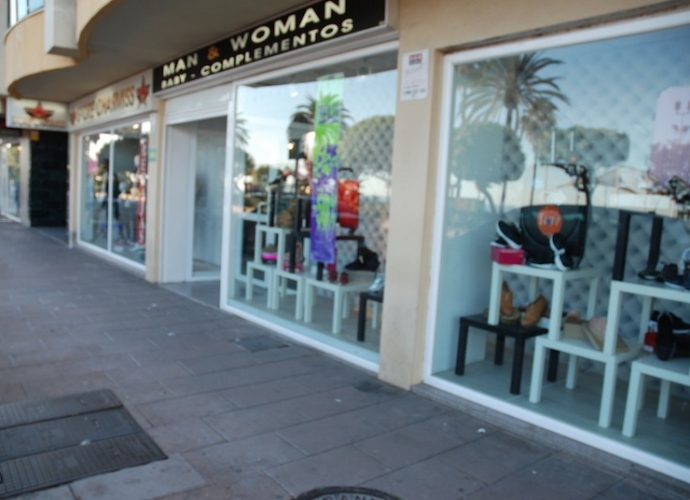 Commercial Shop en Estepona - 3