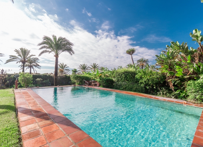 Villa Independiente en Los Monteros - 6