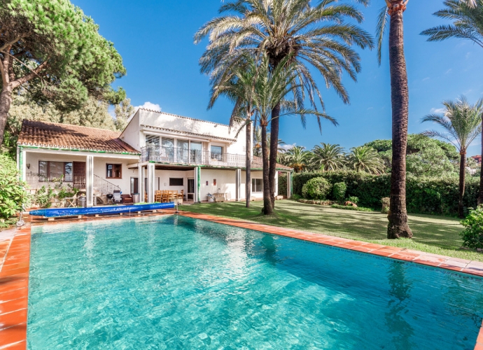 Villa Independiente en Los Monteros - 8