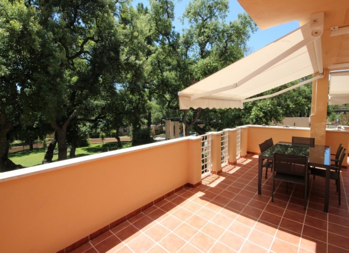 Apartamento Planta Media en Elviria Los Jardines de Santa María Golf  - 2