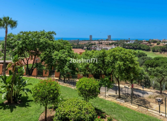 Appartement milieu d’Etage situé à Elviria Los Lagos de Santa María Golf  - 6