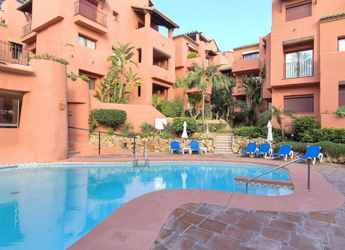 Apartment Penthouse in Elviria Jardines del Don Carlos  - 1