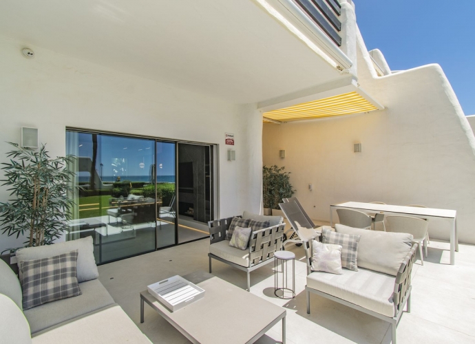 Townhouse Terraced in The Golden Mile Coral Beach  - 3