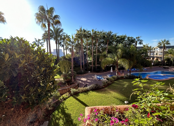 Apartamento Planta Media en The Golden Mile Oasis de Marbella  - 6