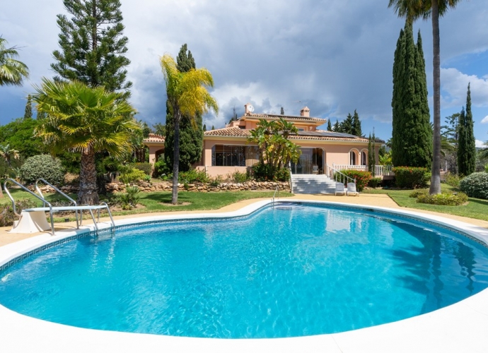 Villa Detached in Elviria - 3