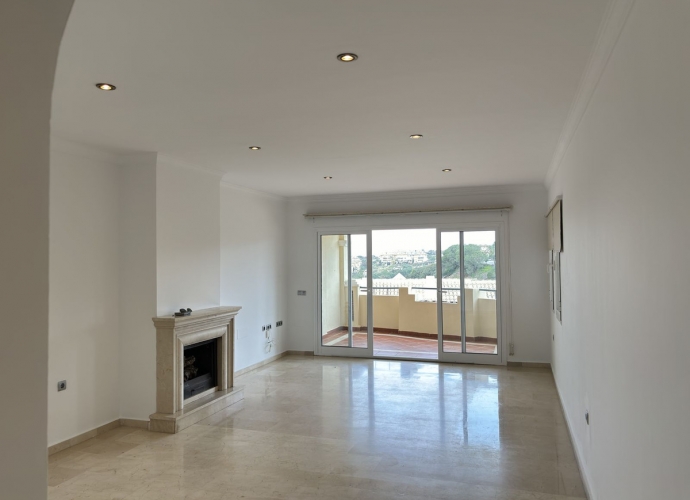 Apartment Ground Floor in Elviria - 3