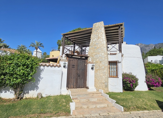 Villa Detached in Sierra Blanca - 5