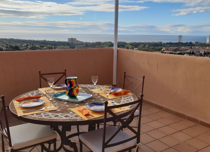 Apartment Penthouse in Elviria Los Lagos de Santa María Golf  - 2