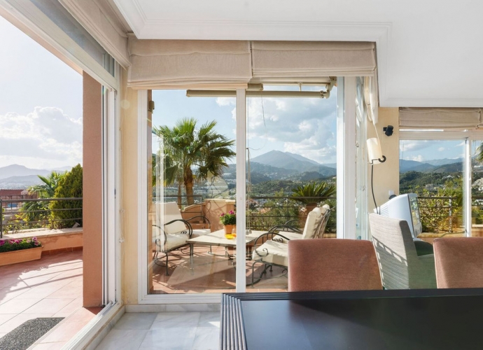 Apartamento Planta Media en Nueva Andalucía Magna Marbella  - 6