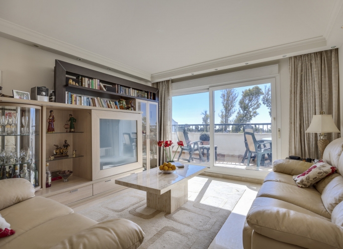 Apartment Penthouse in Guadalmina Baja - 1