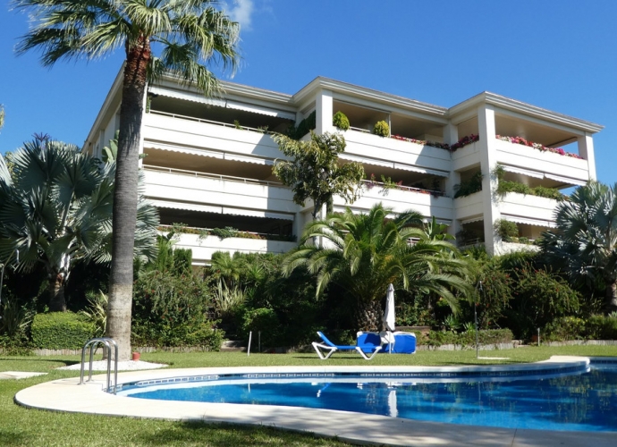 Apartamento Planta Baja en The Golden Mile - 2