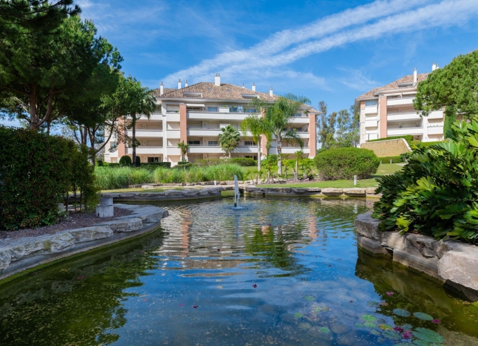 Apartment Ground Floor in The Golden Mile La Trinidad  - 1