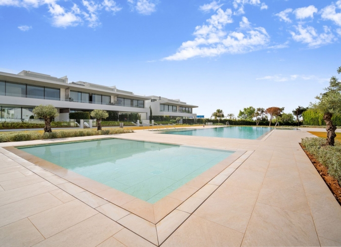 Townhouse Terraced in The Golden Mile - 2