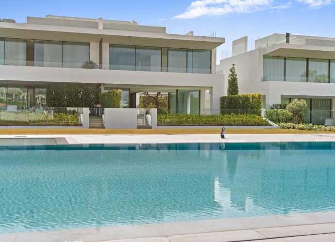 Townhouse Terraced in The Golden Mile - 3