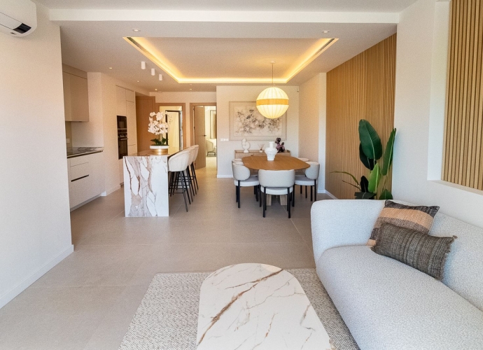 Apartamento Planta Media en Nueva Andalucía La Maestranza  - 2