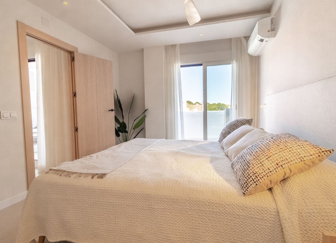 Apartamento Planta Media en Nueva Andalucía La Maestranza  - 9