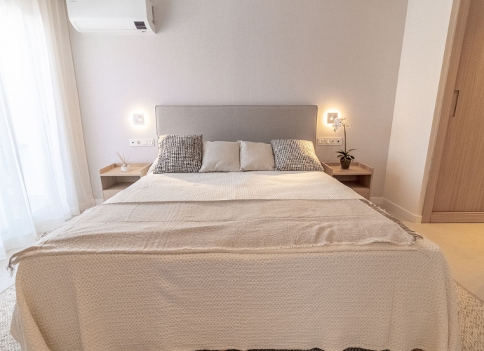 Apartamento Planta Media en Nueva Andalucía La Maestranza  - 10