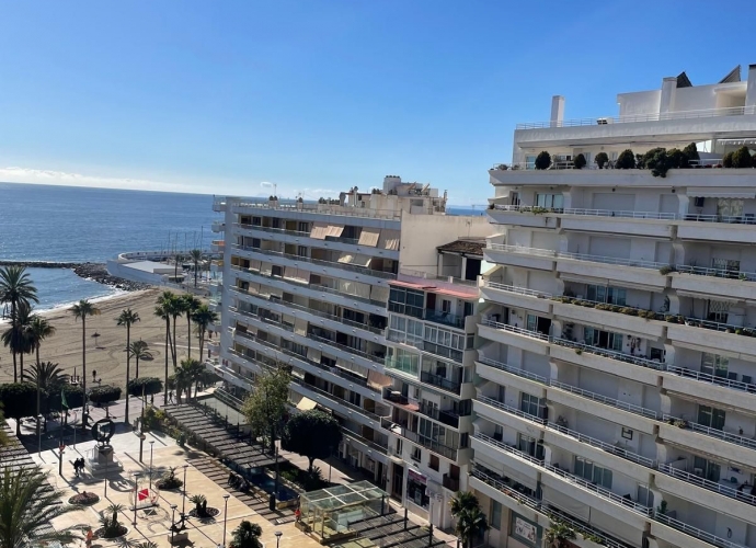 Apartment Middle Floor in Marbella - 1