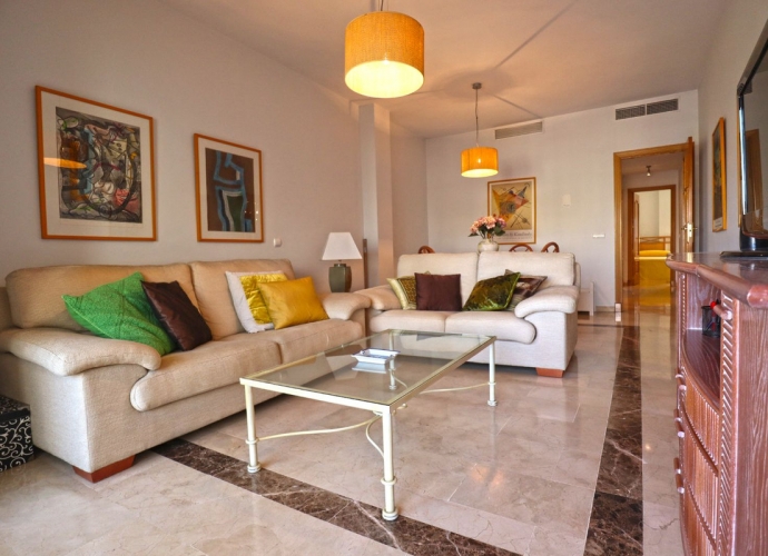 Apartamento Planta Media en Marbella - 2