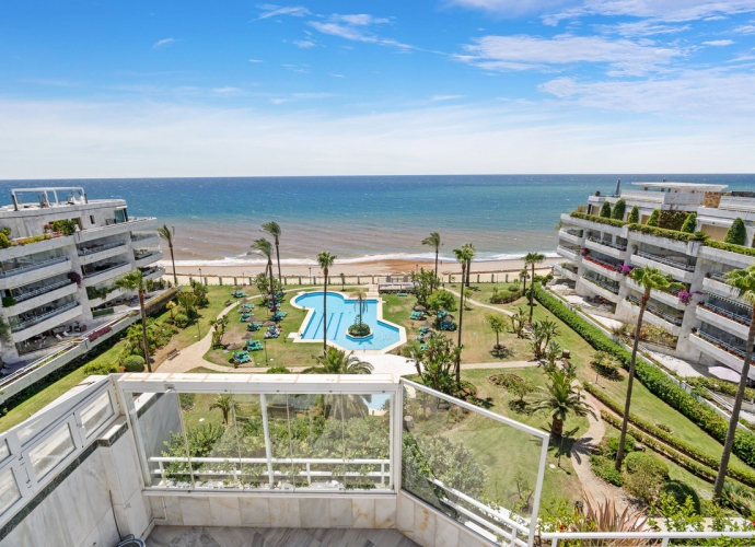 Apartment Penthouse in The Golden Mile Playa Esmeralda  - 1