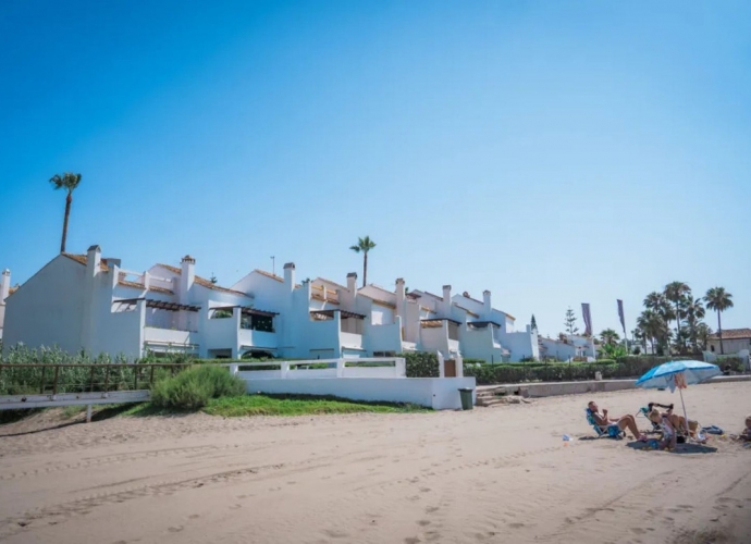 Townhouse Terraced in El Rosario - 1