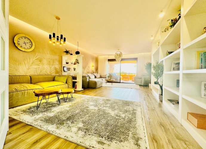 Apartamento Planta Media en Bahía de Marbella Gran Bahía  - 7