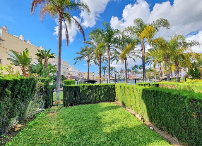 Townhouse Terraced in Bahía de Marbella Las Dunas  - 3