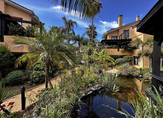 Apartment Middle Floor in Puerto Banús - 2