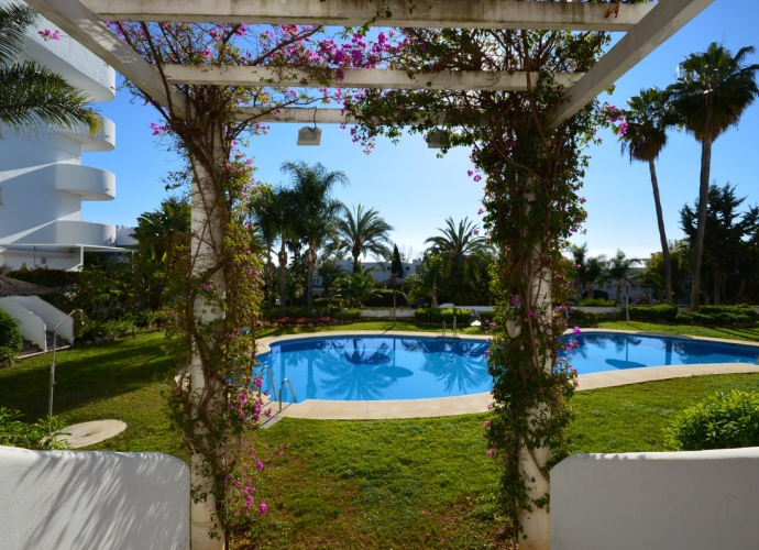 Apartamento Planta Baja en The Golden Mile Marbella Real  - 2