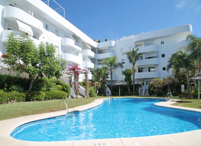 Apartment Ground Floor in The Golden Mile Marbella Real  - 6