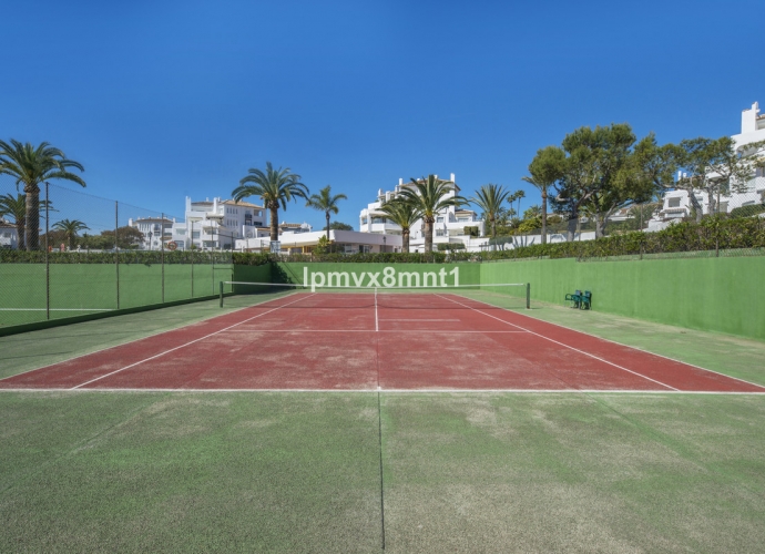 Appartement milieu d’Etage situé à Elviria - 6