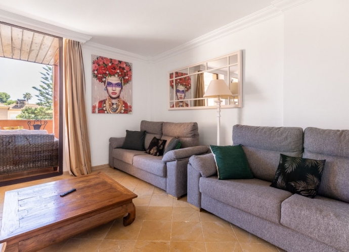 Apartment Middle Floor in Estepona - 9