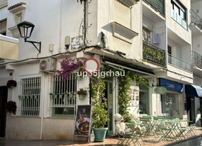 Commercial Restaurant in Estepona - 1