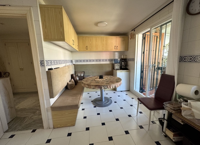 Apartamento Planta Media en Estepona - 9