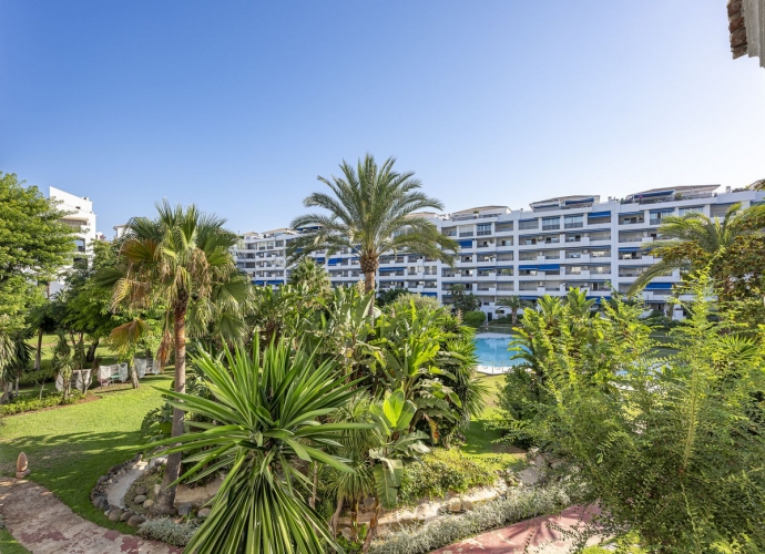 Appartement milieu d’Etage situé à Puerto Banús - 2