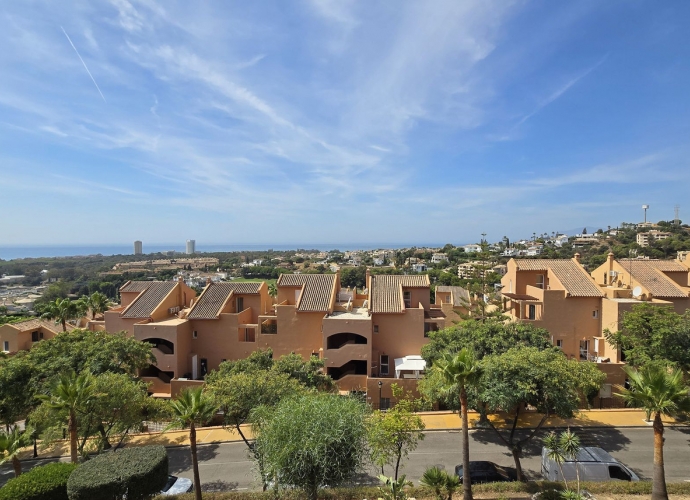 Apartment Penthouse in Elviria Los Lagos de Santa María Golf  - 9