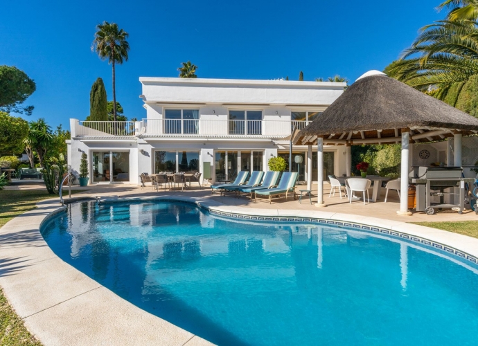 Villa Detached in Sierra Blanca - 3