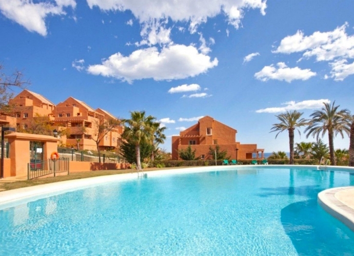 Apartment Ground Floor in Elviria Los Lagos de Santa María Golf  - 2