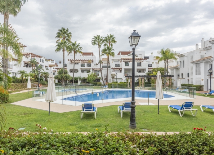 Apartamento Planta Baja en San Pedro de Alcántara - 1