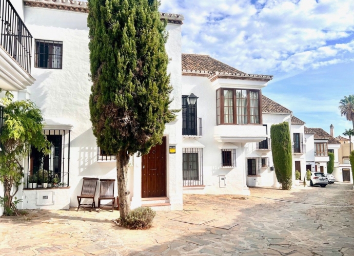 Townhouse Terraced in Marbella - 1