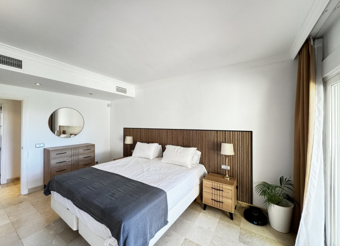 Apartamento Planta Media en Estepona - 6