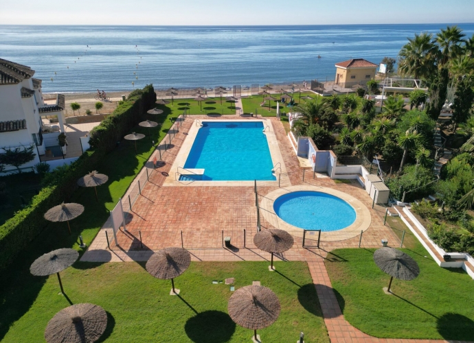 Apartamento Planta Media en Estepona - 7