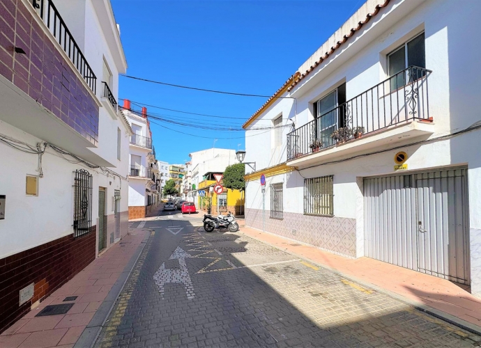 Townhouse Terraced in Estepona - 1