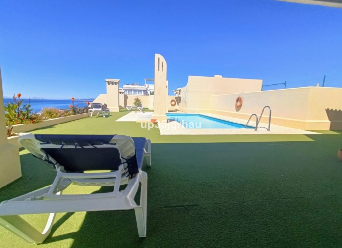 Apartamento Planta Media en Estepona - 2