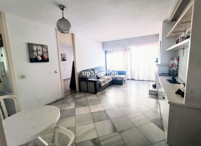 Apartamento Planta Media en Estepona - 4