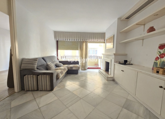 Apartamento Planta Media en Estepona - 7